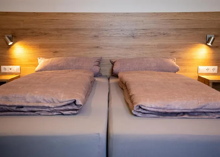 Gästezimmer Düll 3*